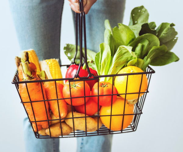 食堂承包后,如何保证服务质量呢？